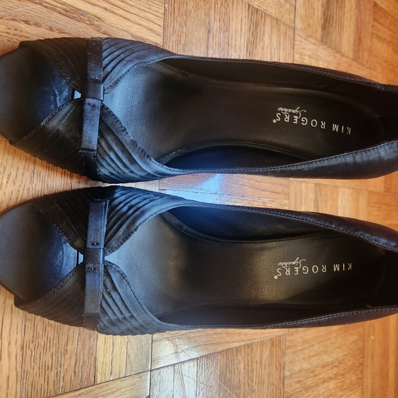 Size 11 satin black peep toe heels - Picture 2 of 8